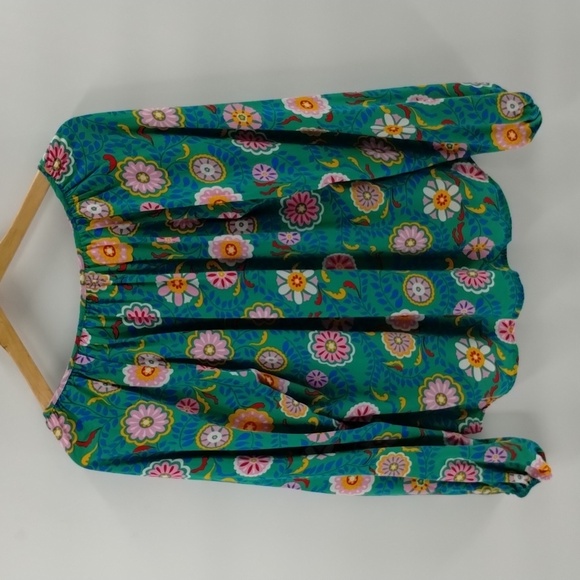 Emily Wonder blouse peasant top green floral size medium v neckline flowy top - Picture 5 of 5